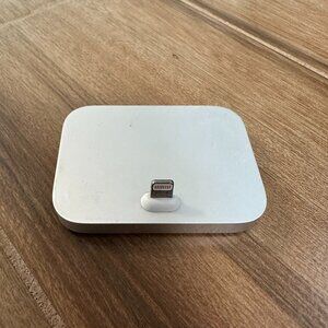 Genuine Original Apple iPhone Silver Lightning Dock Charging Base-Great Shape!
